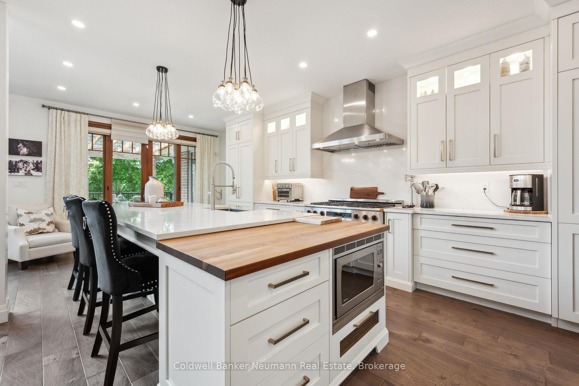 Photo 17 of 45 Keys Crescent, Guelph, Clairfields/Hanlon Business Park — HOMEH