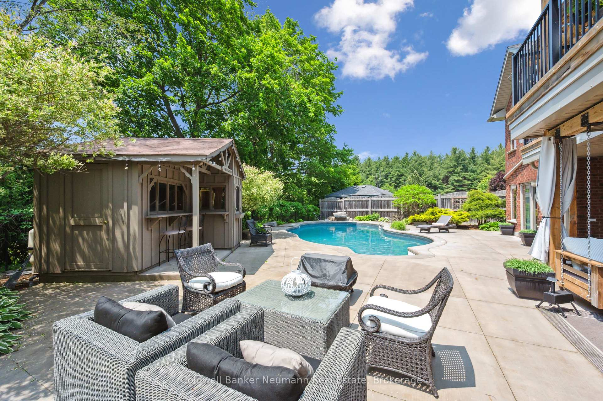 Photo 44 of 45 Keys Crescent, Guelph, Clairfields/Hanlon Business Park — HOMEH
