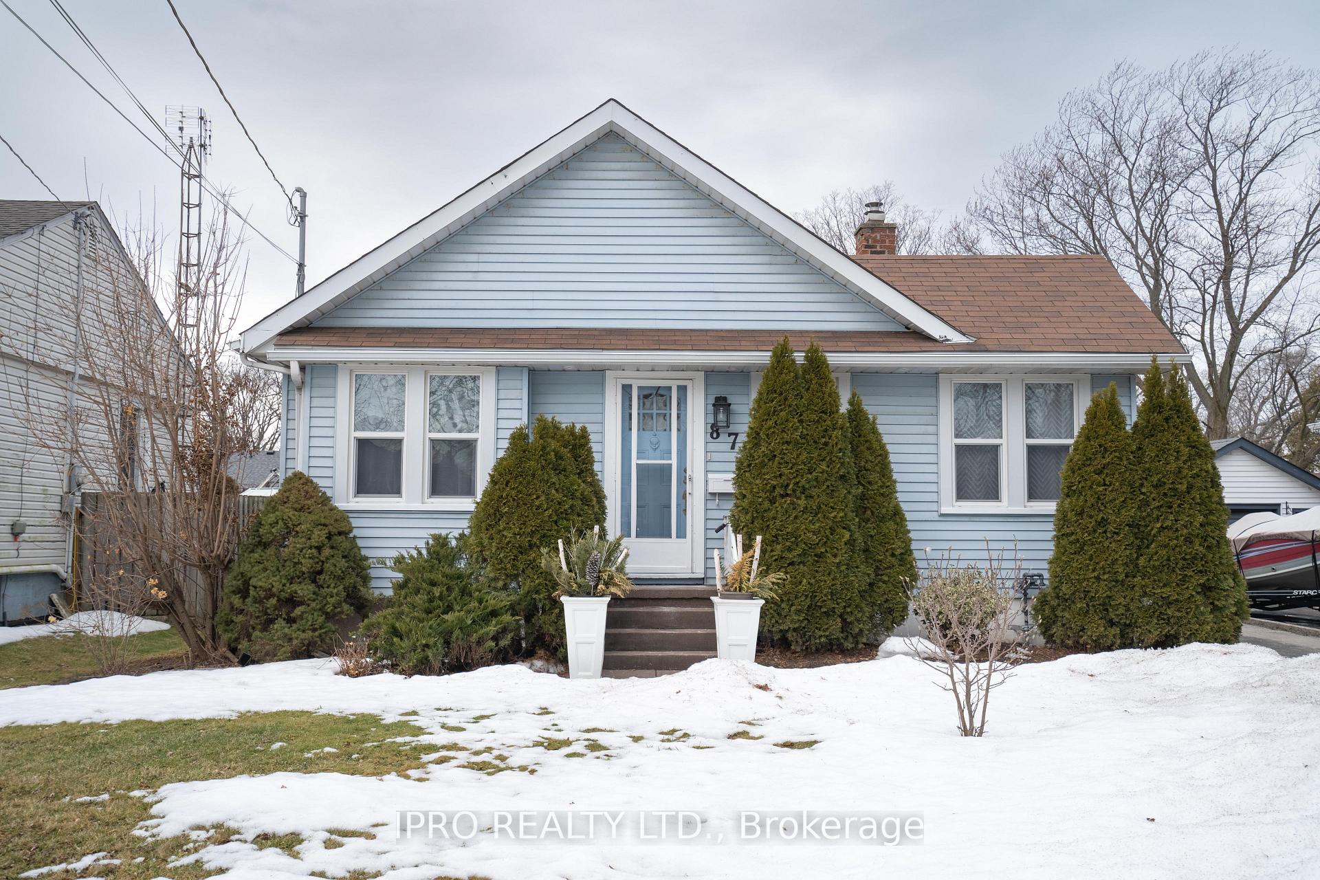 Photo 2 of 87 Fairview Road, Grimsby, Grimsby Beach — HOMEH