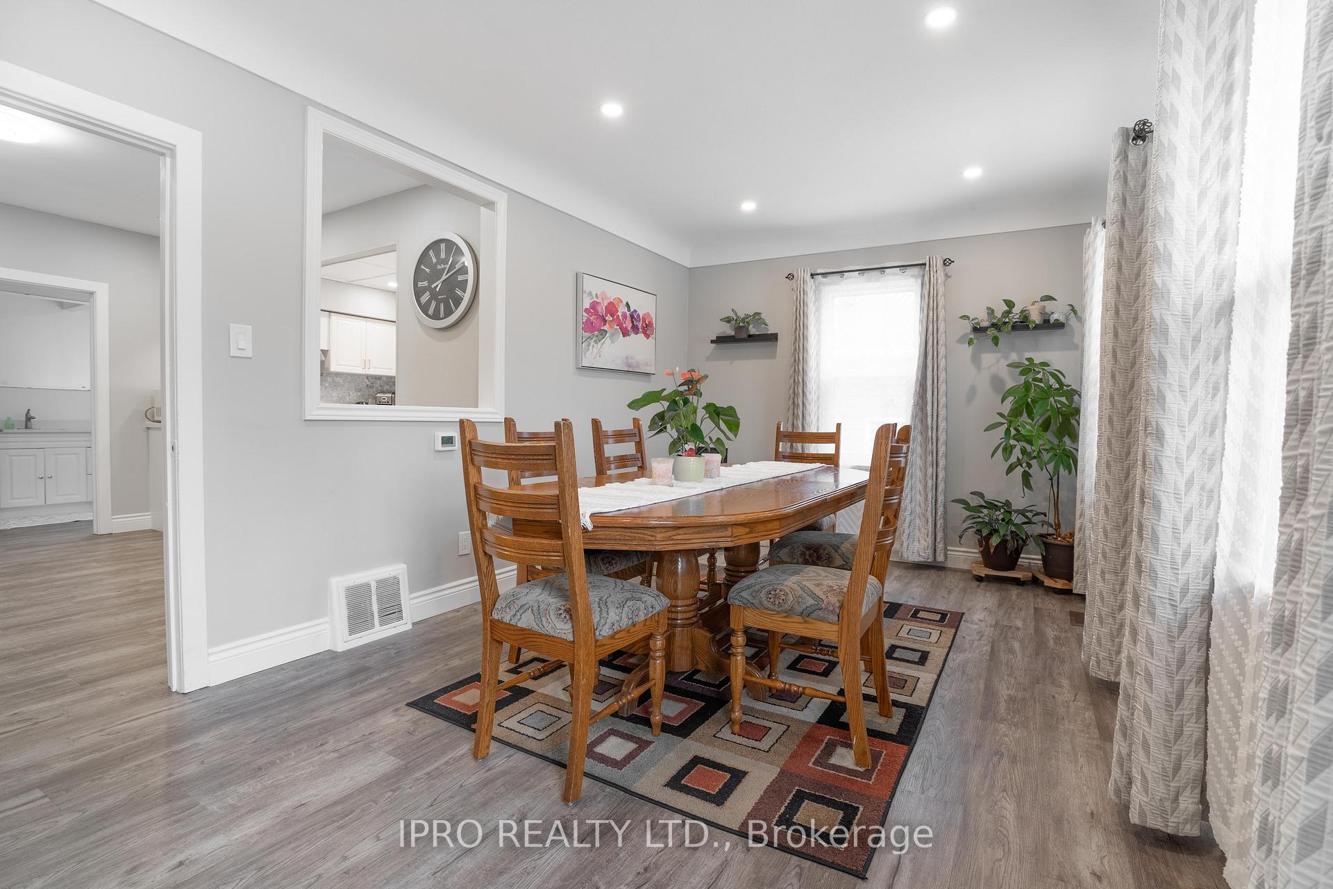 Photo 3 of 87 Fairview Road, Grimsby, Grimsby Beach — HOMEH