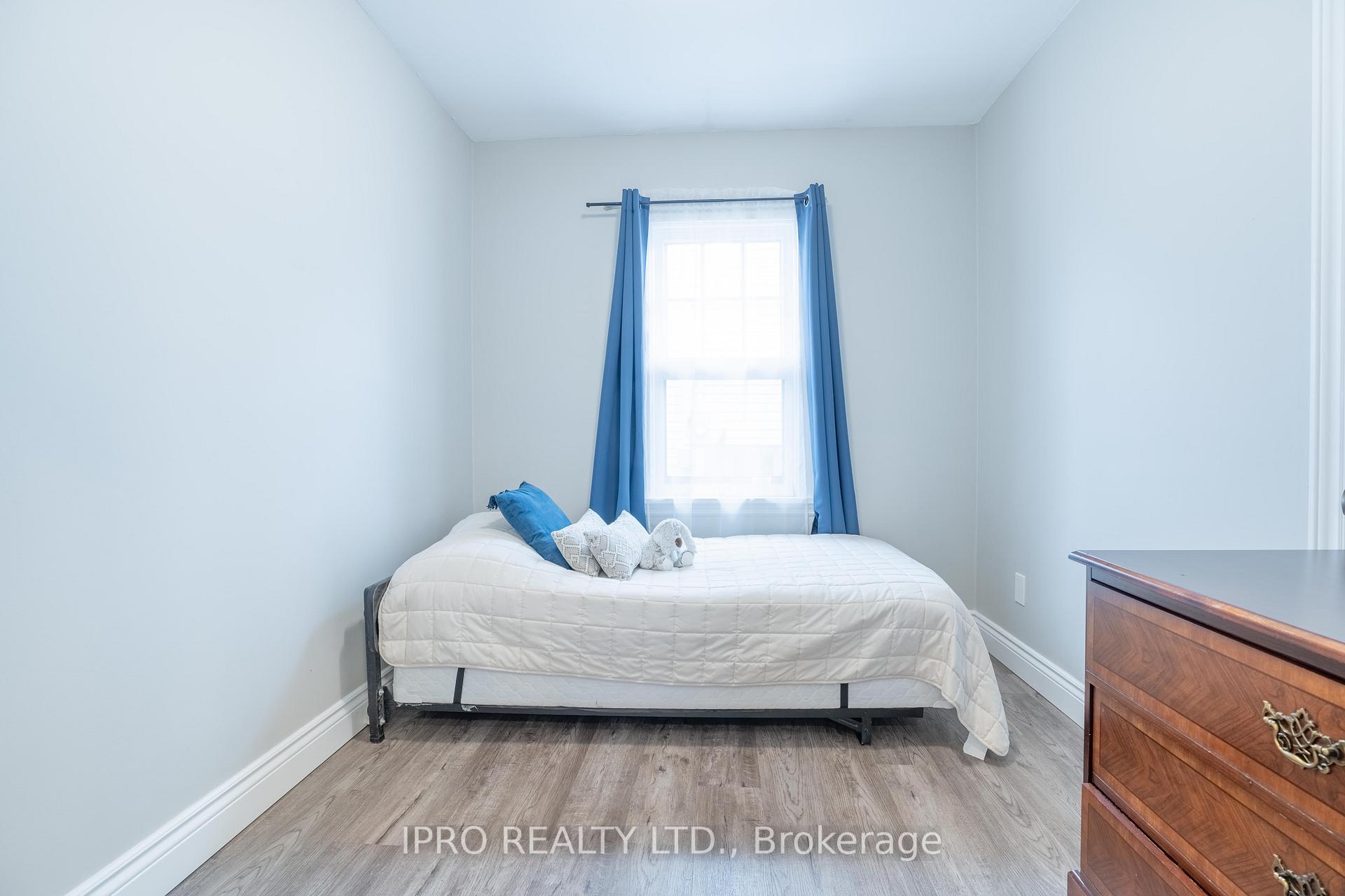 Photo 13 of 87 Fairview Road, Grimsby, Grimsby Beach — HOMEH