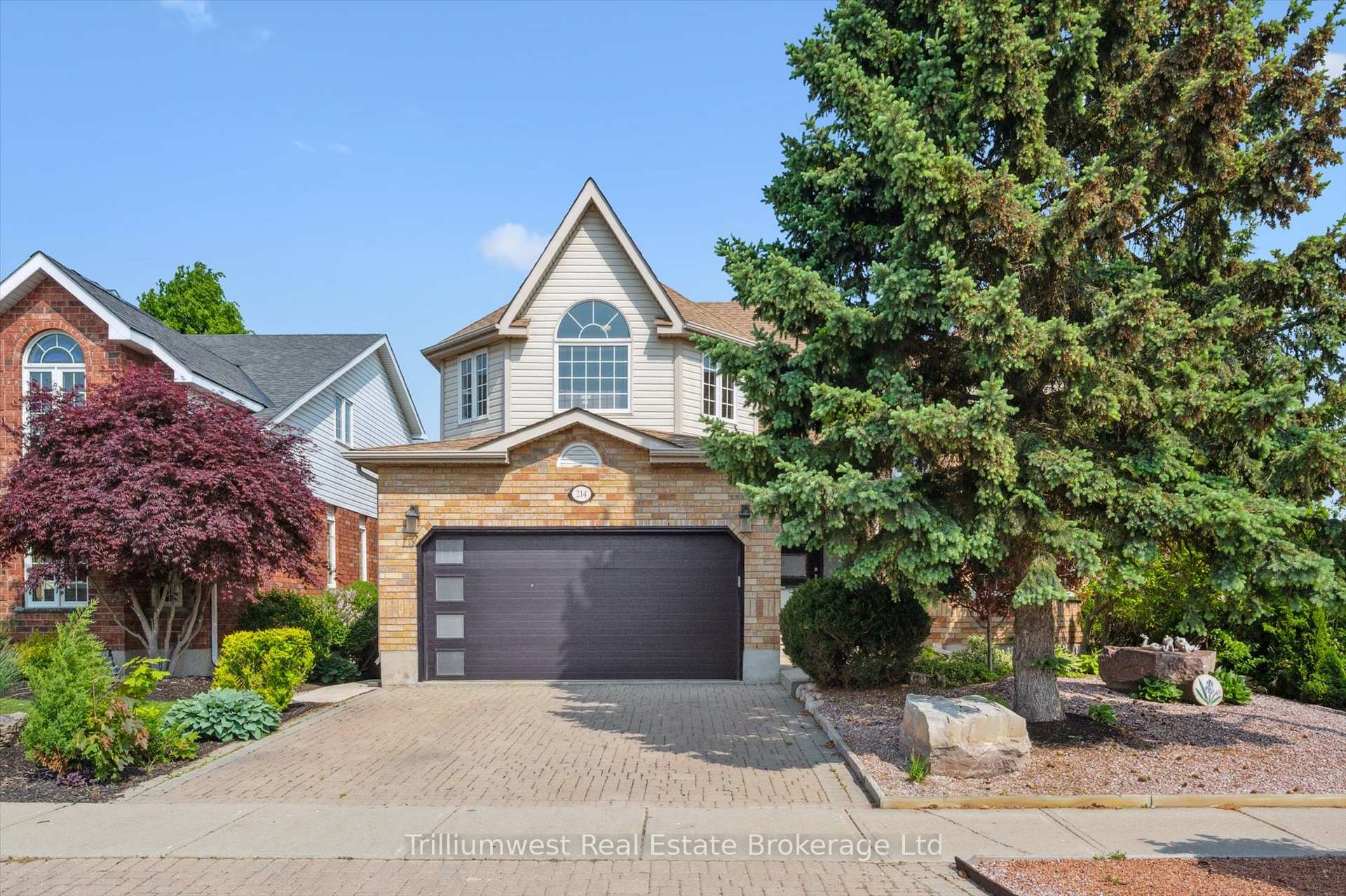 Photo 2 of 214 Summerfield Drive, Guelph, Pineridge/Westminster Woods — HOMEH