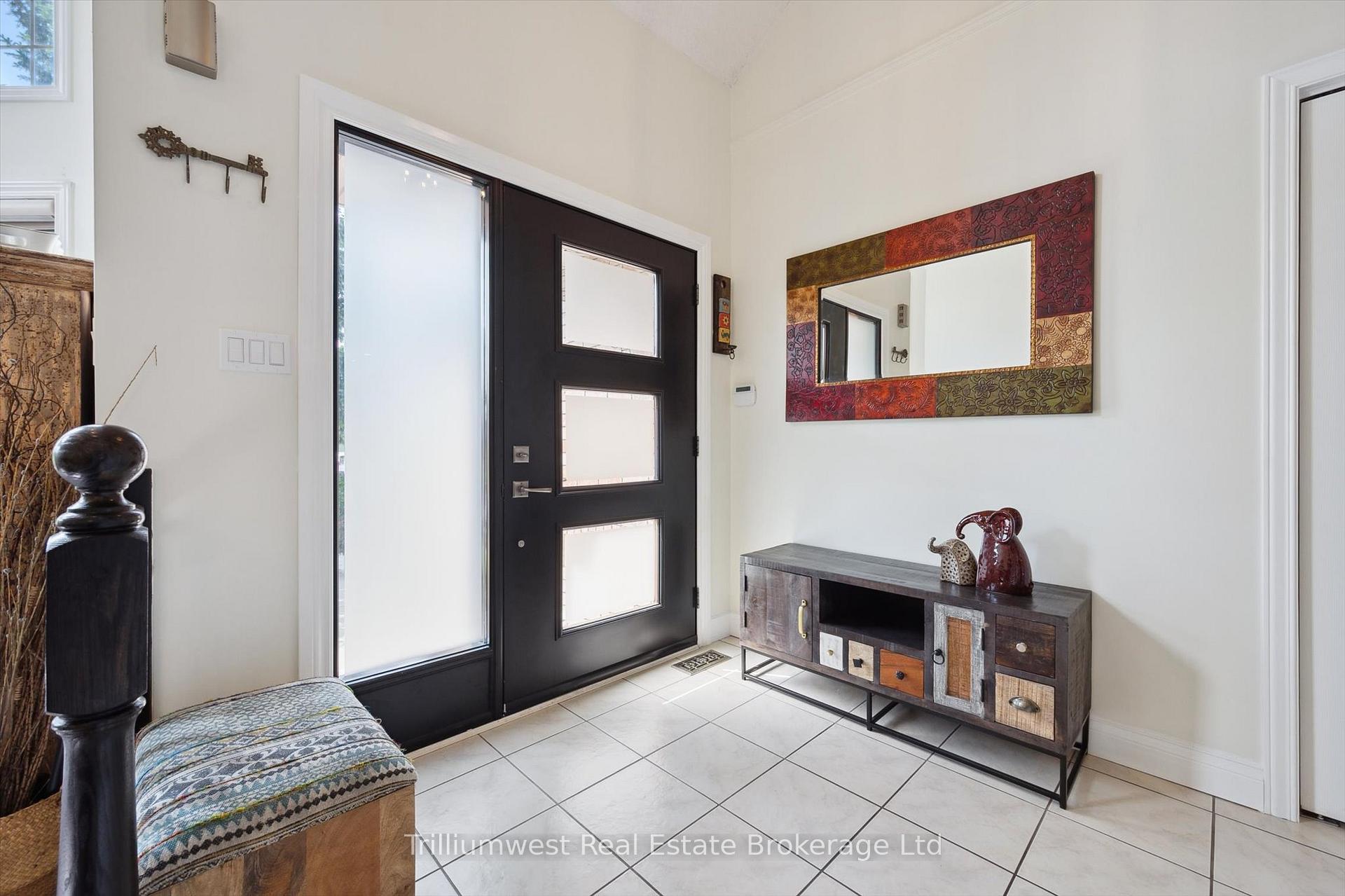 Photo 6 of 214 Summerfield Drive, Guelph, Pineridge/Westminster Woods — HOMEH
