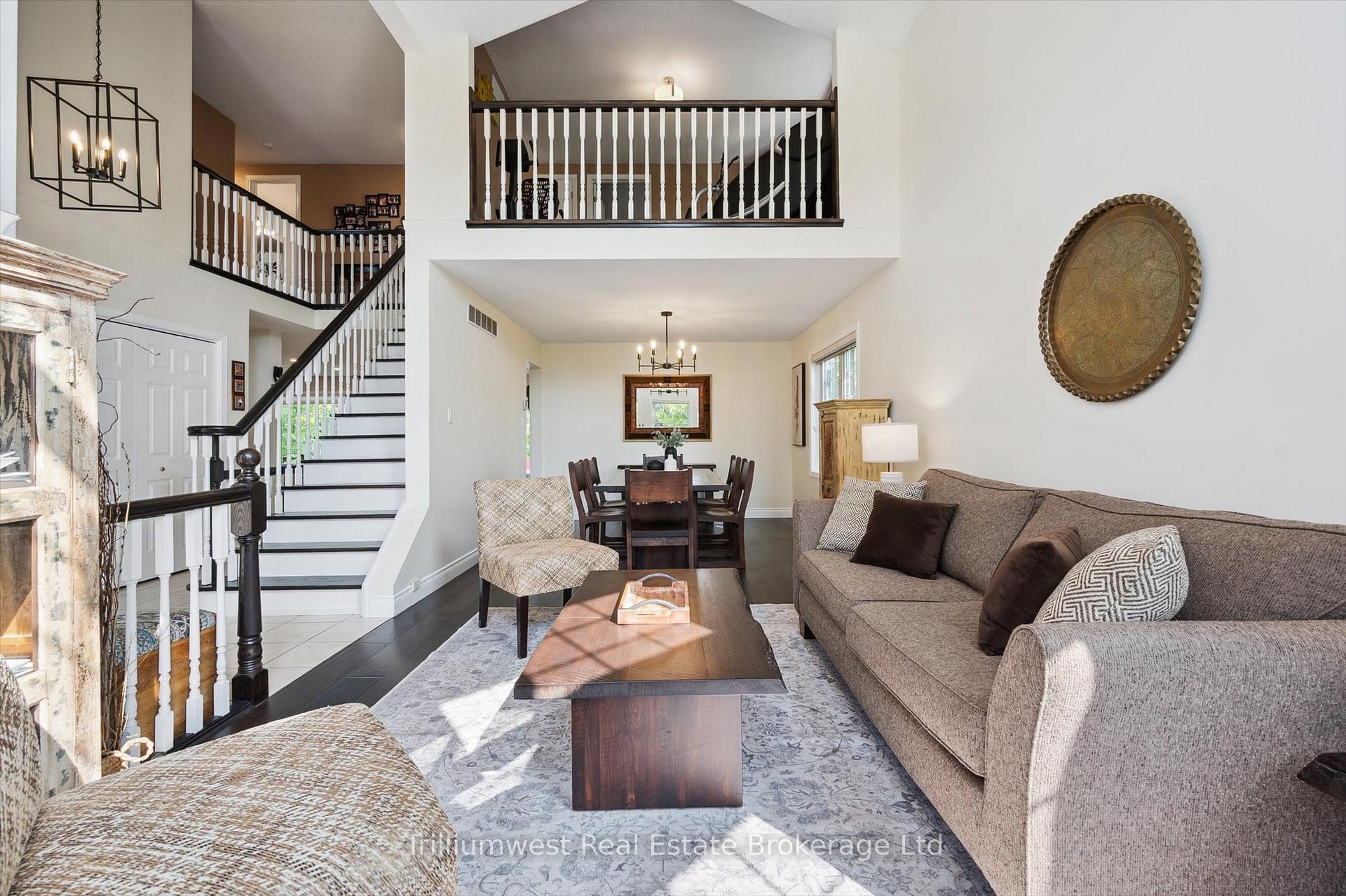 Photo 10 of 214 Summerfield Drive, Guelph, Pineridge/Westminster Woods — HOMEH
