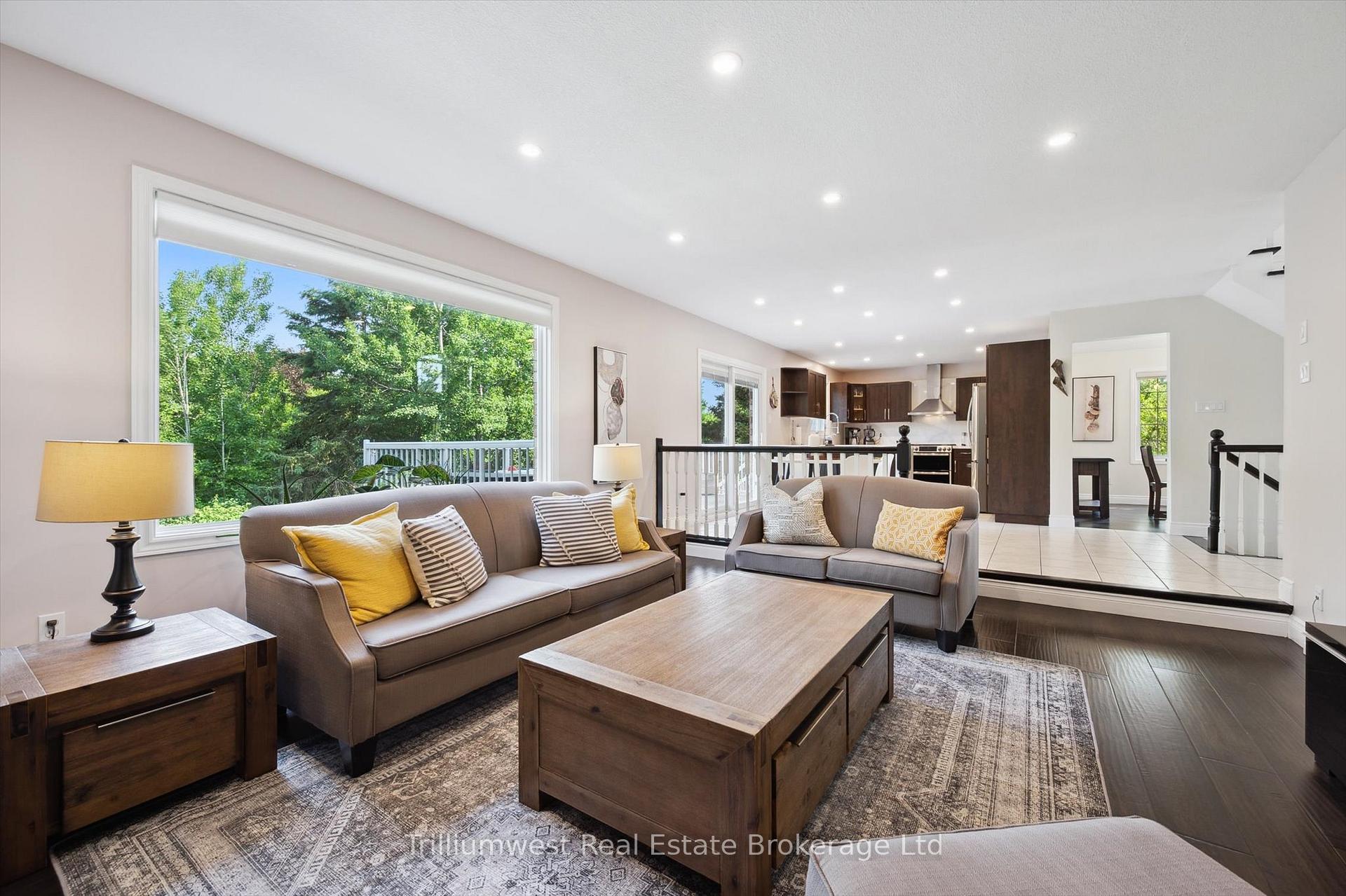 Photo 22 of 214 Summerfield Drive, Guelph, Pineridge/Westminster Woods — HOMEH