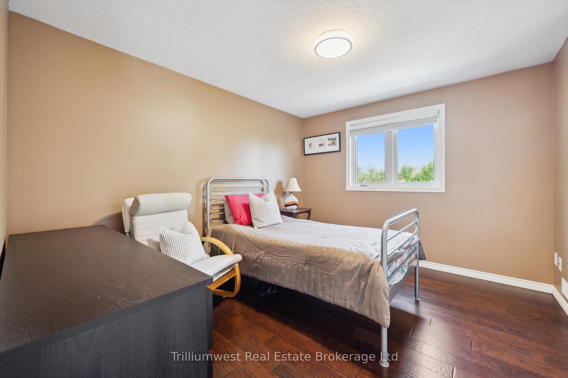 Photo 27 of 214 Summerfield Drive, Guelph, Pineridge/Westminster Woods — HOMEH