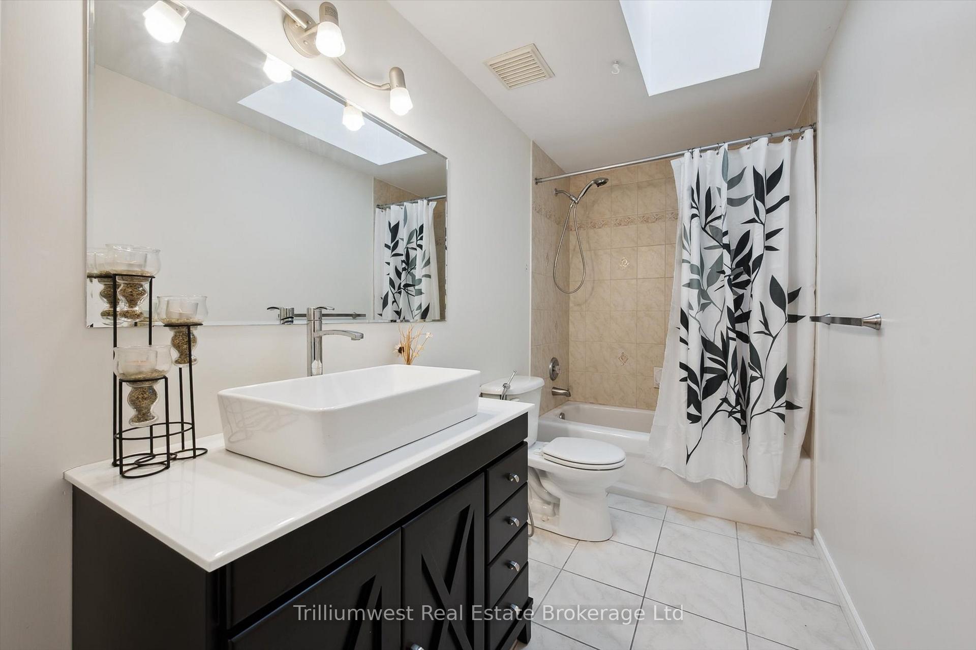 Photo 29 of 214 Summerfield Drive, Guelph, Pineridge/Westminster Woods — HOMEH