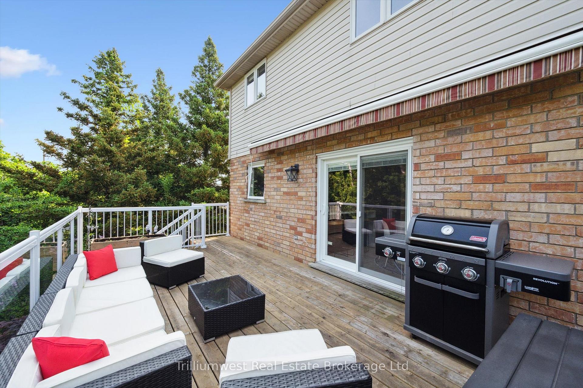 Photo 41 of 214 Summerfield Drive, Guelph, Pineridge/Westminster Woods — HOMEH