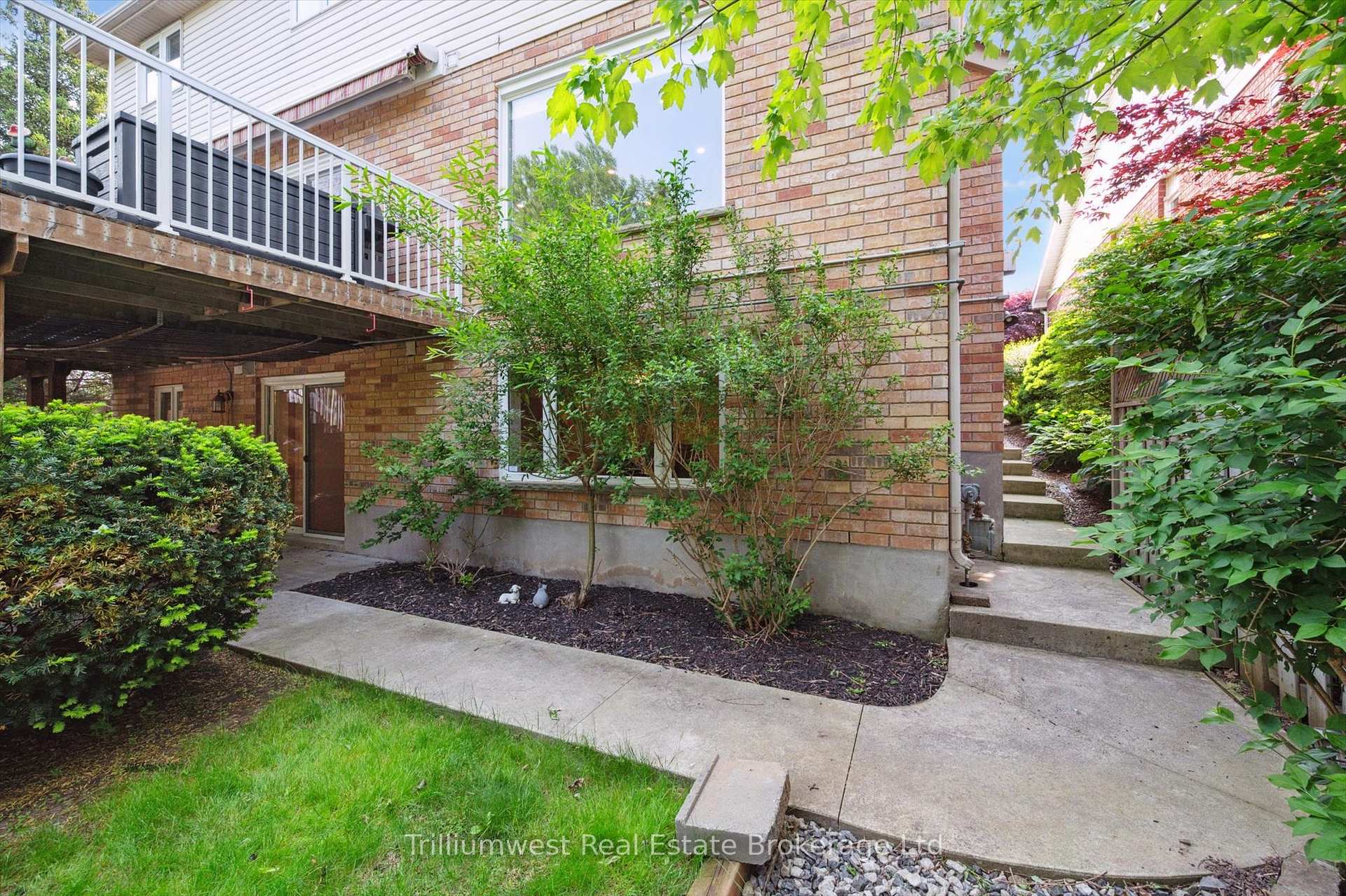 Photo 48 of 214 Summerfield Drive, Guelph, Pineridge/Westminster Woods — HOMEH