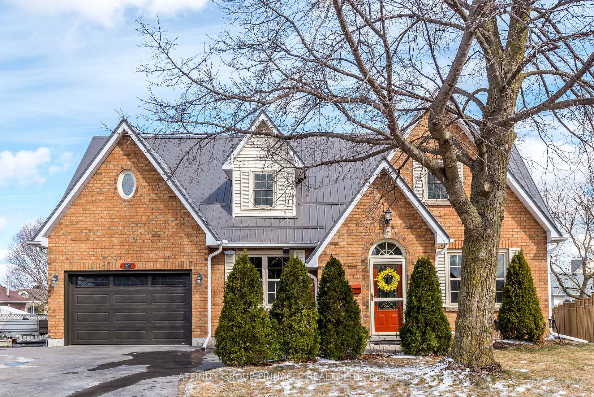 Photo 1 of 12 Walker Street, Kawartha Lakes, Lindsay — HOMEH