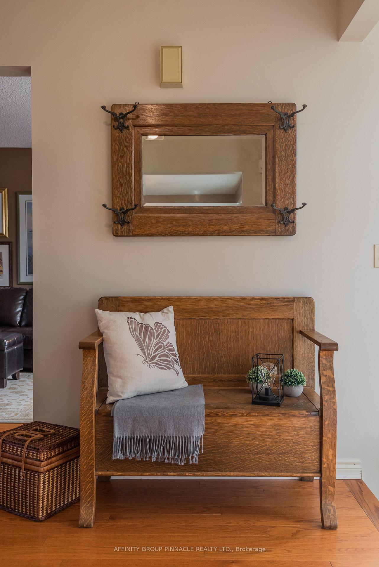 Photo 5 of 12 Walker Street, Kawartha Lakes, Lindsay — HOMEH