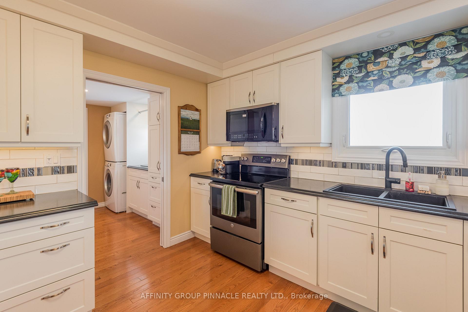 Photo 17 of 12 Walker Street, Kawartha Lakes, Lindsay — HOMEH