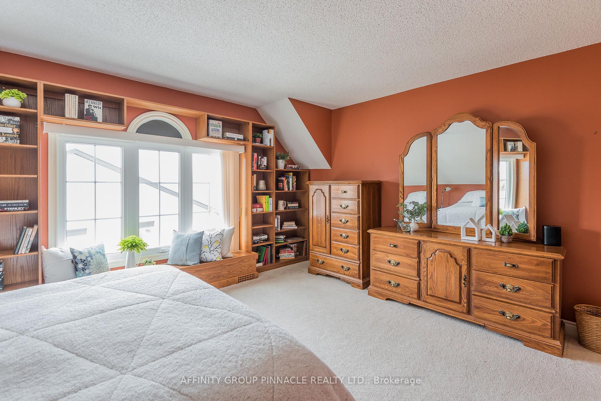 Photo 25 of 12 Walker Street, Kawartha Lakes, Lindsay — HOMEH
