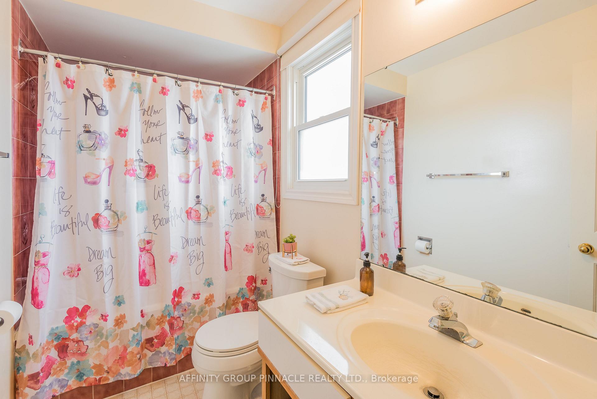 Photo 26 of 12 Walker Street, Kawartha Lakes, Lindsay — HOMEH