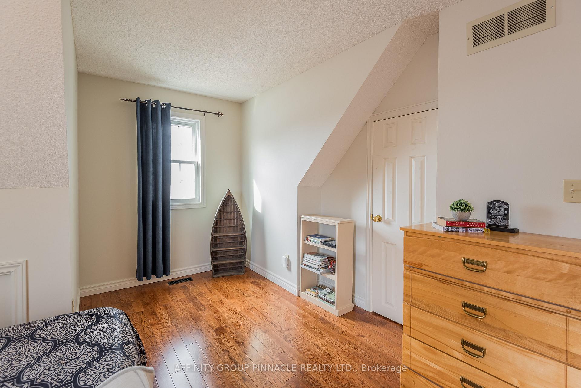 Photo 29 of 12 Walker Street, Kawartha Lakes, Lindsay — HOMEH