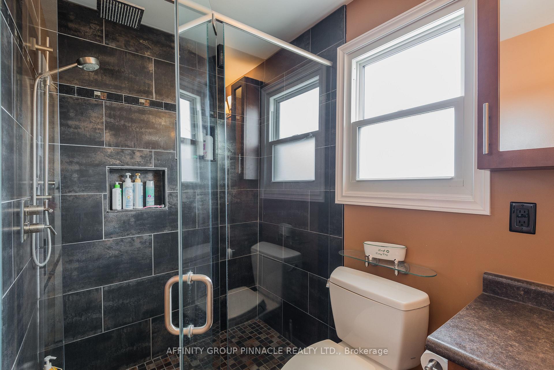 Photo 33 of 12 Walker Street, Kawartha Lakes, Lindsay — HOMEH