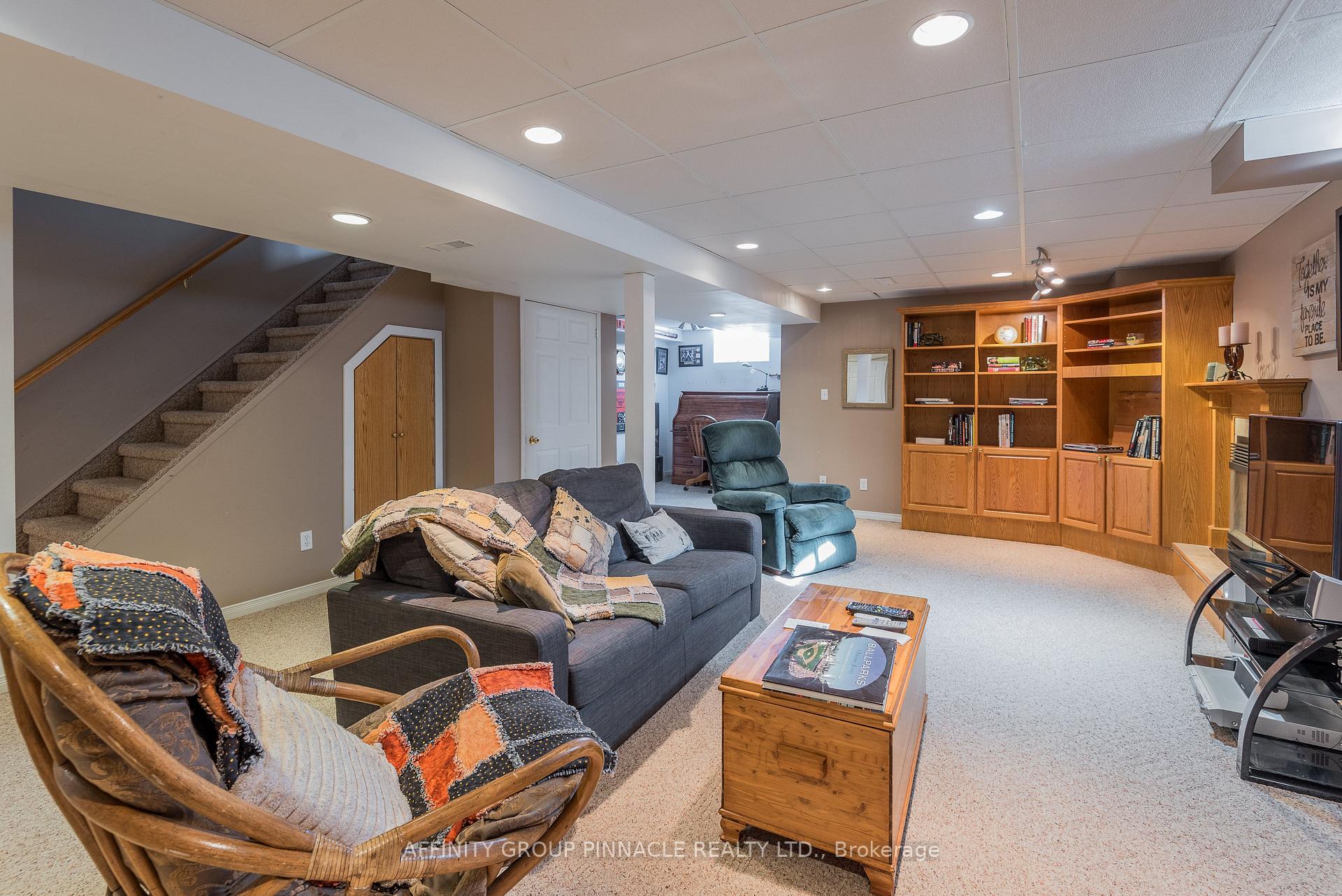 Photo 36 of 12 Walker Street, Kawartha Lakes, Lindsay — HOMEH