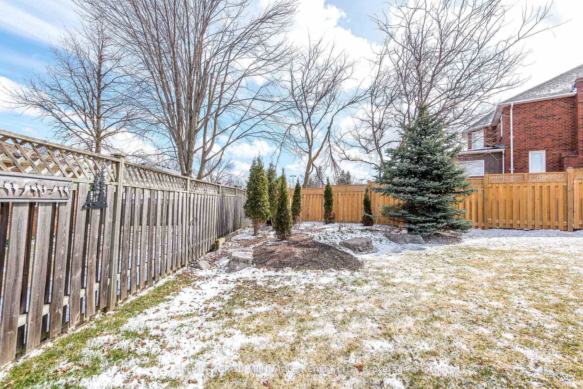 Photo 48 of 12 Walker Street, Kawartha Lakes, Lindsay — HOMEH