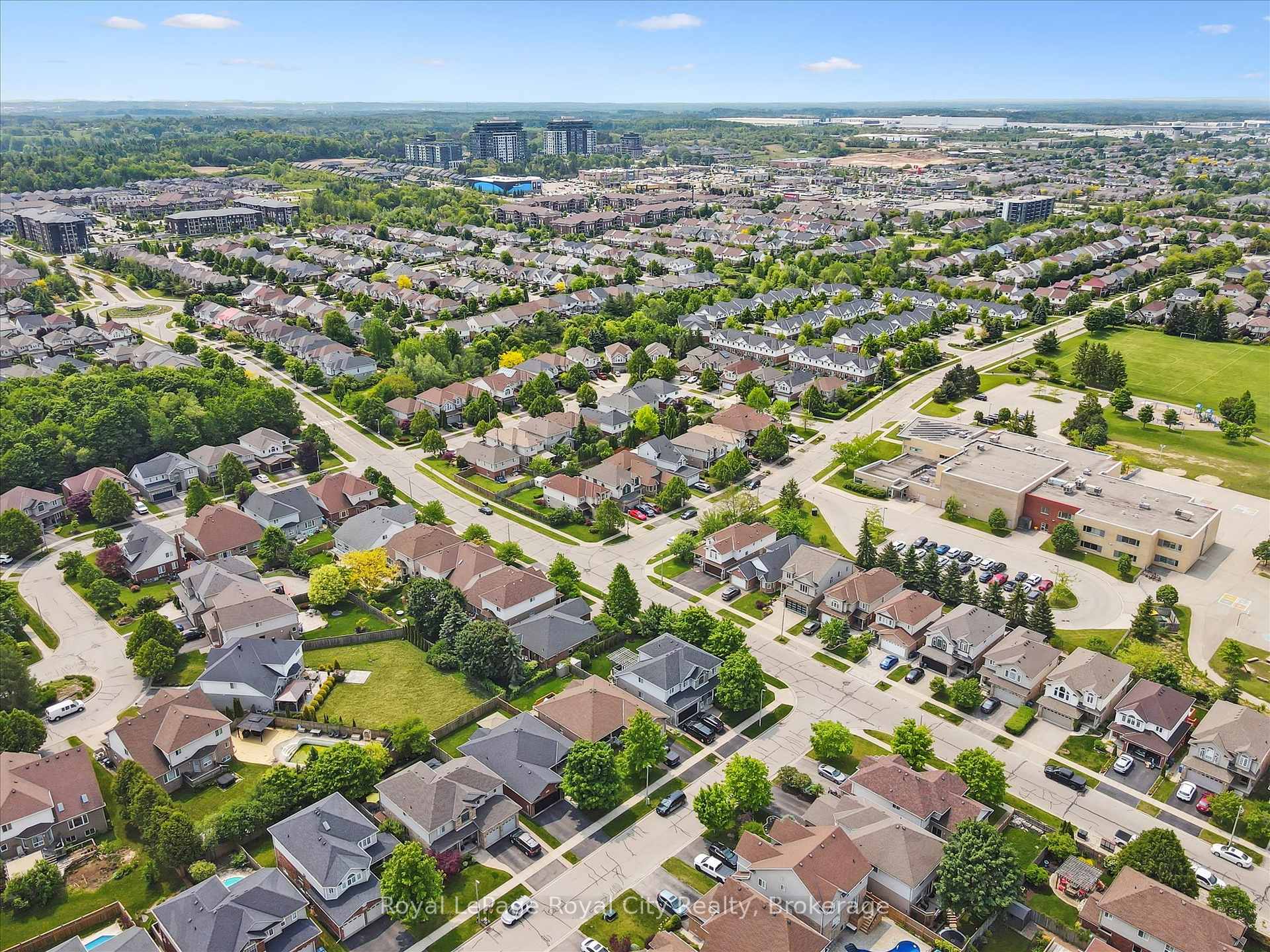 Photo 5 of 5 Haney Drive, Guelph, Pineridge/Westminster Woods — HOMEH