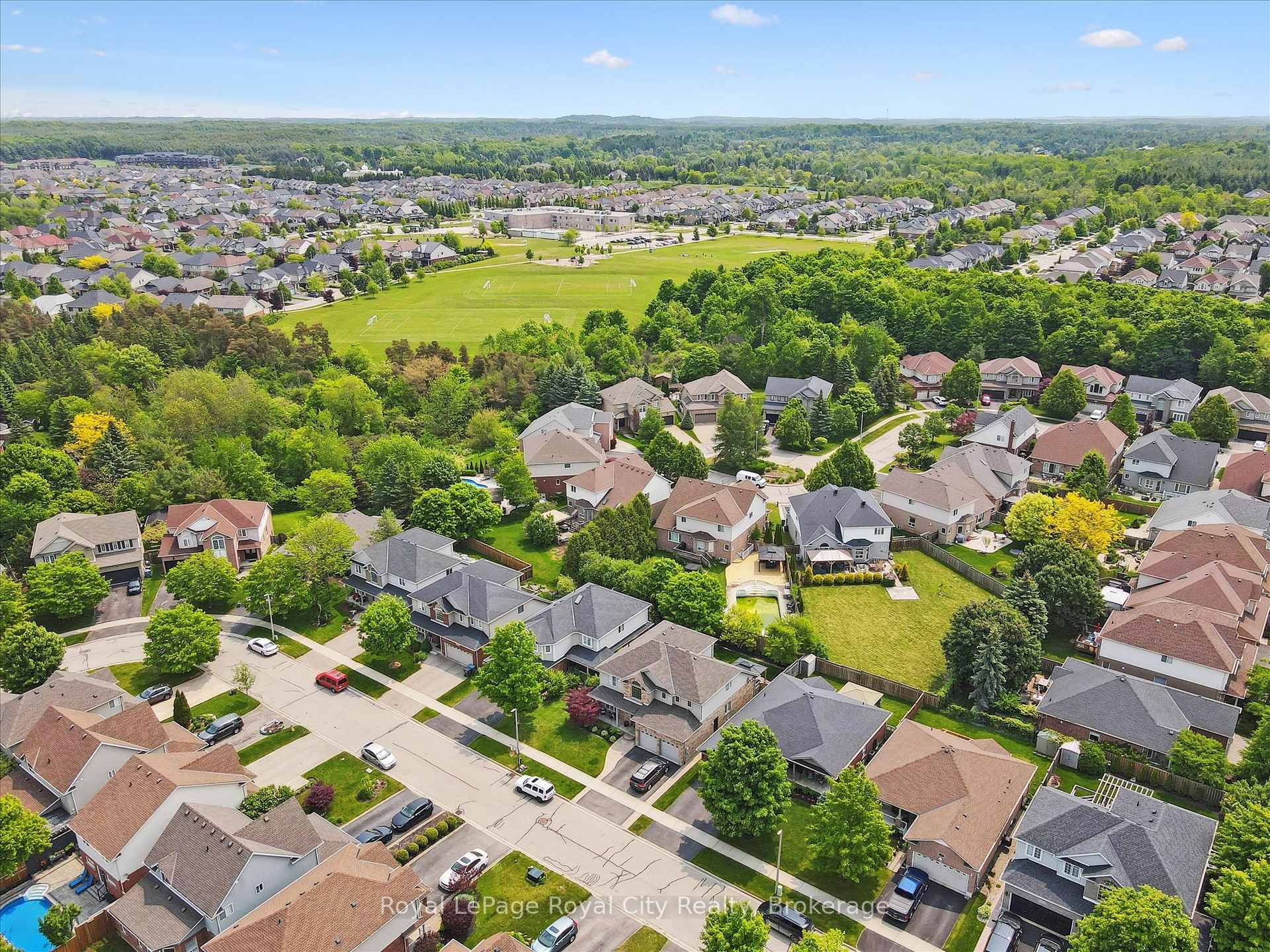 Photo 6 of 5 Haney Drive, Guelph, Pineridge/Westminster Woods — HOMEH