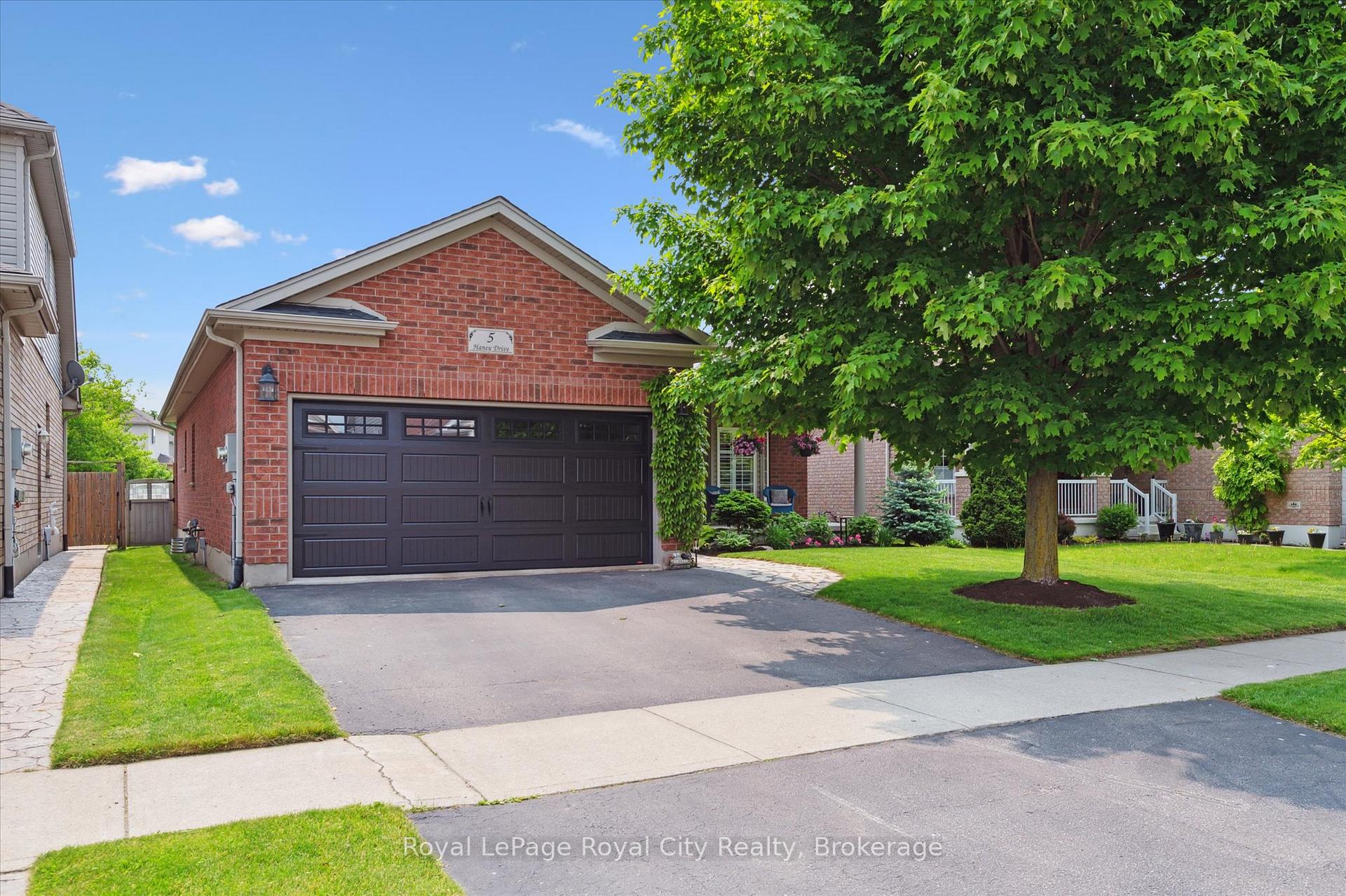 Photo 7 of 5 Haney Drive, Guelph, Pineridge/Westminster Woods — HOMEH