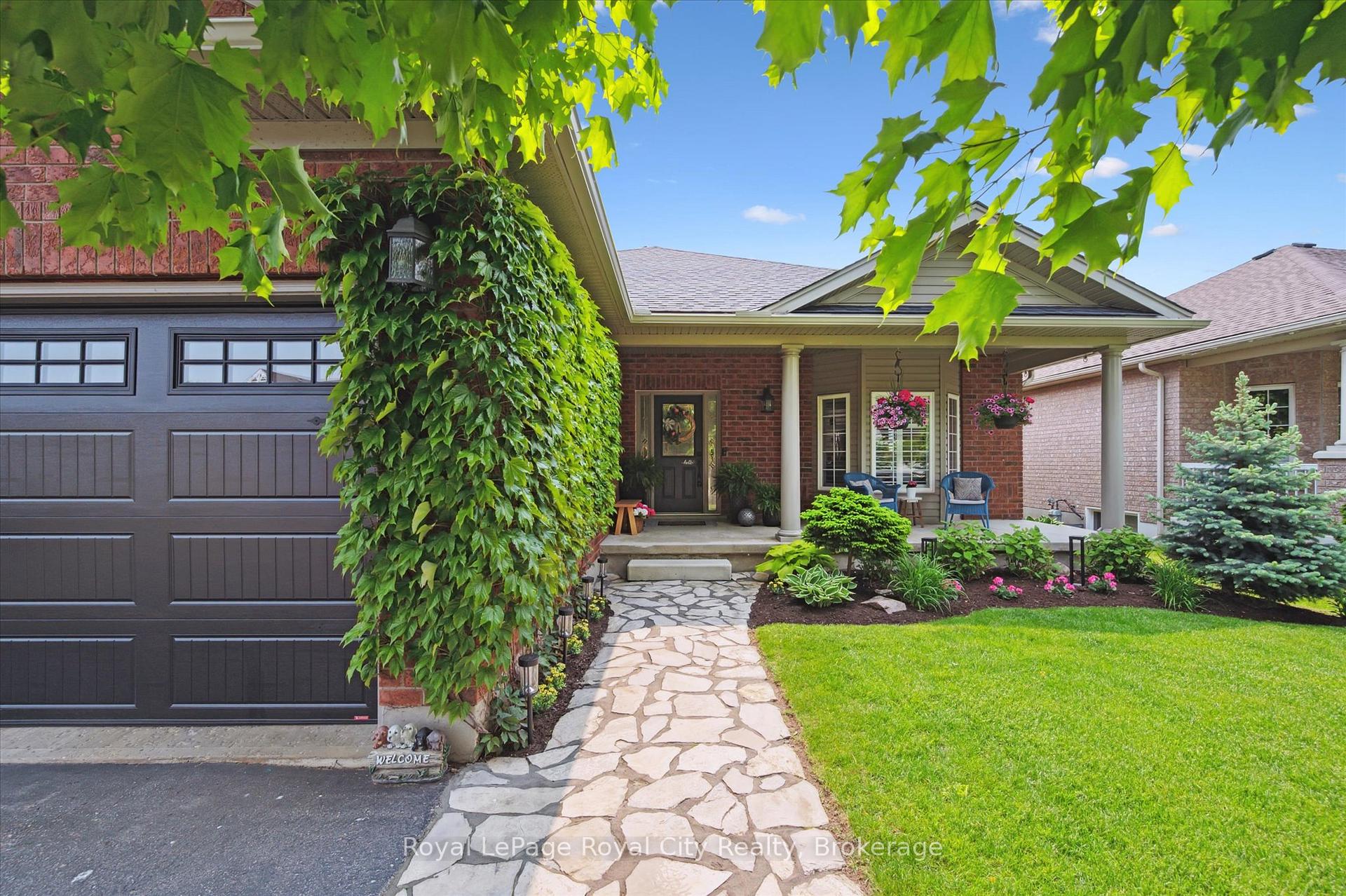 Photo 8 of 5 Haney Drive, Guelph, Pineridge/Westminster Woods — HOMEH
