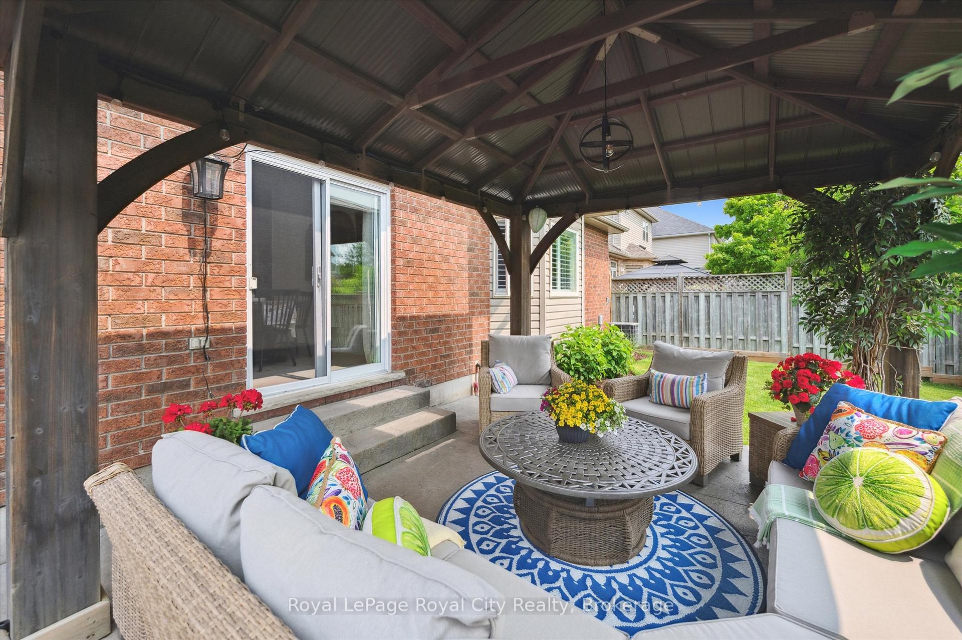Photo 41 of 5 Haney Drive, Guelph, Pineridge/Westminster Woods — HOMEH