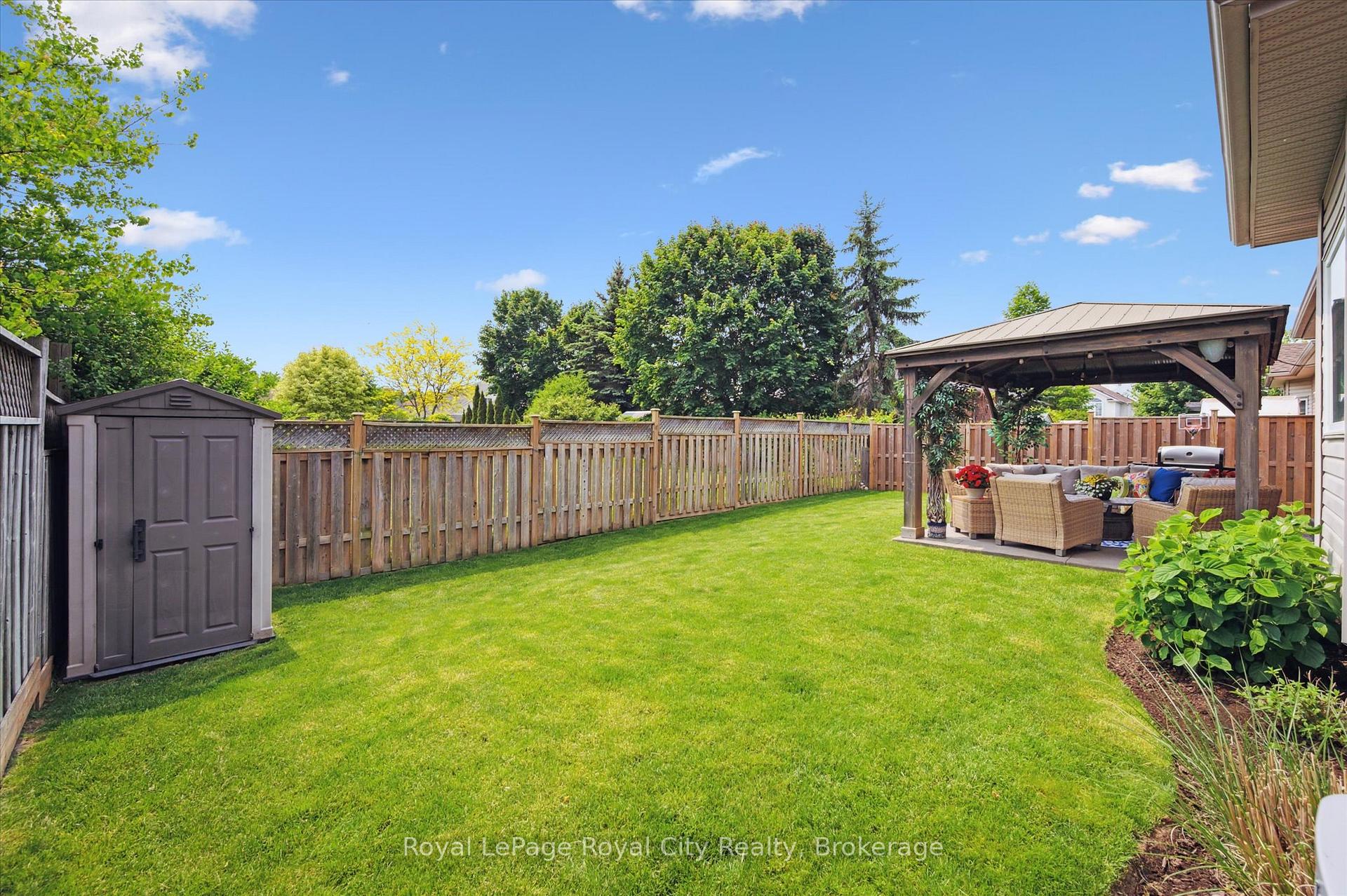 Photo 45 of 5 Haney Drive, Guelph, Pineridge/Westminster Woods — HOMEH