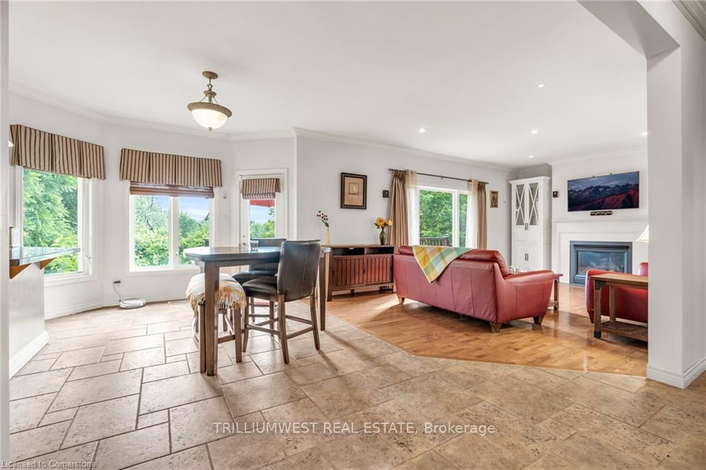 Photo 10 of 288 Farley Drive, Guelph, Pineridge/Westminster Woods — HOMEH