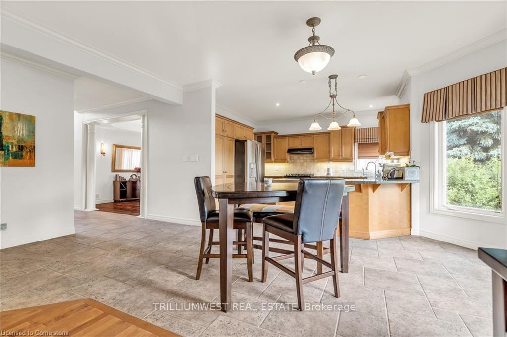 Photo 13 of 288 Farley Drive, Guelph, Pineridge/Westminster Woods — HOMEH