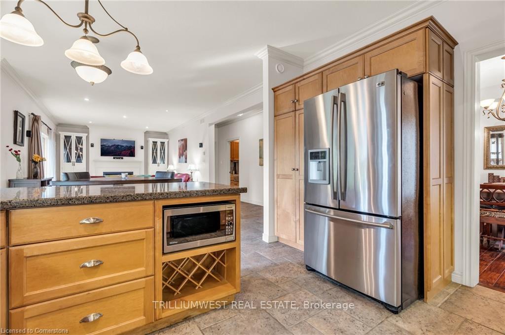 Photo 16 of 288 Farley Drive, Guelph, Pineridge/Westminster Woods — HOMEH