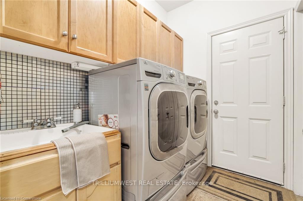 Photo 17 of 288 Farley Drive, Guelph, Pineridge/Westminster Woods — HOMEH
