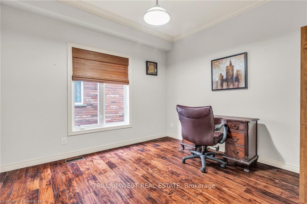 Photo 18 of 288 Farley Drive, Guelph, Pineridge/Westminster Woods — HOMEH
