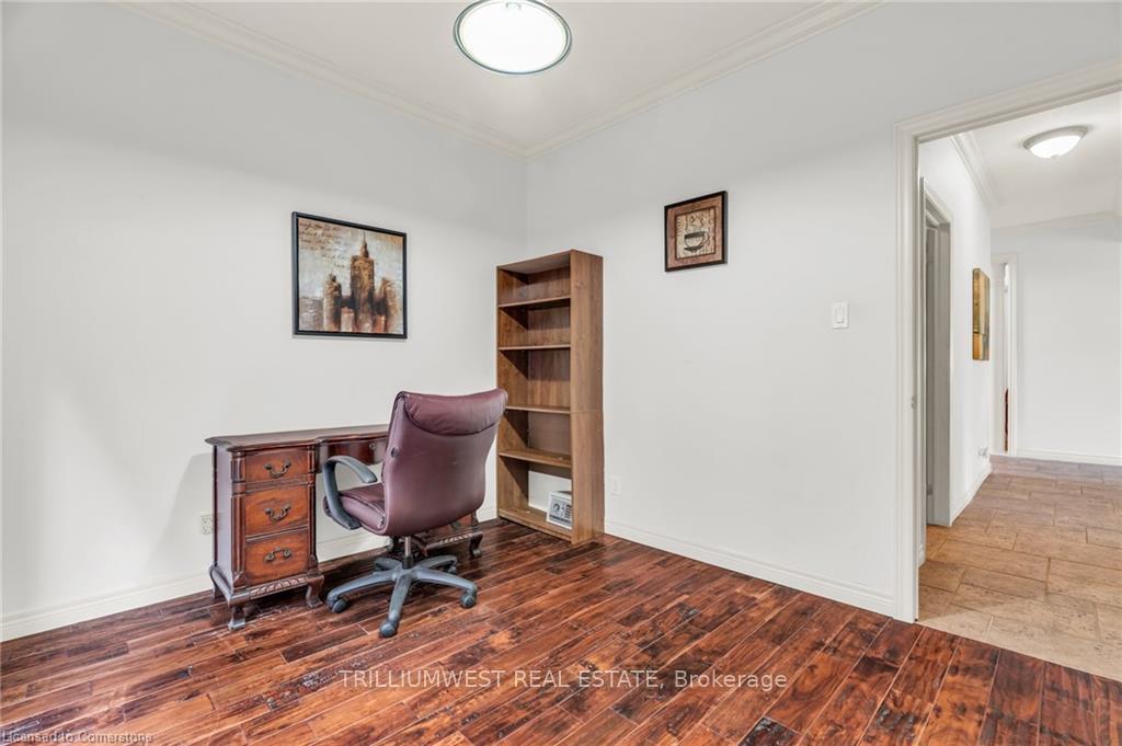 Photo 19 of 288 Farley Drive, Guelph, Pineridge/Westminster Woods — HOMEH