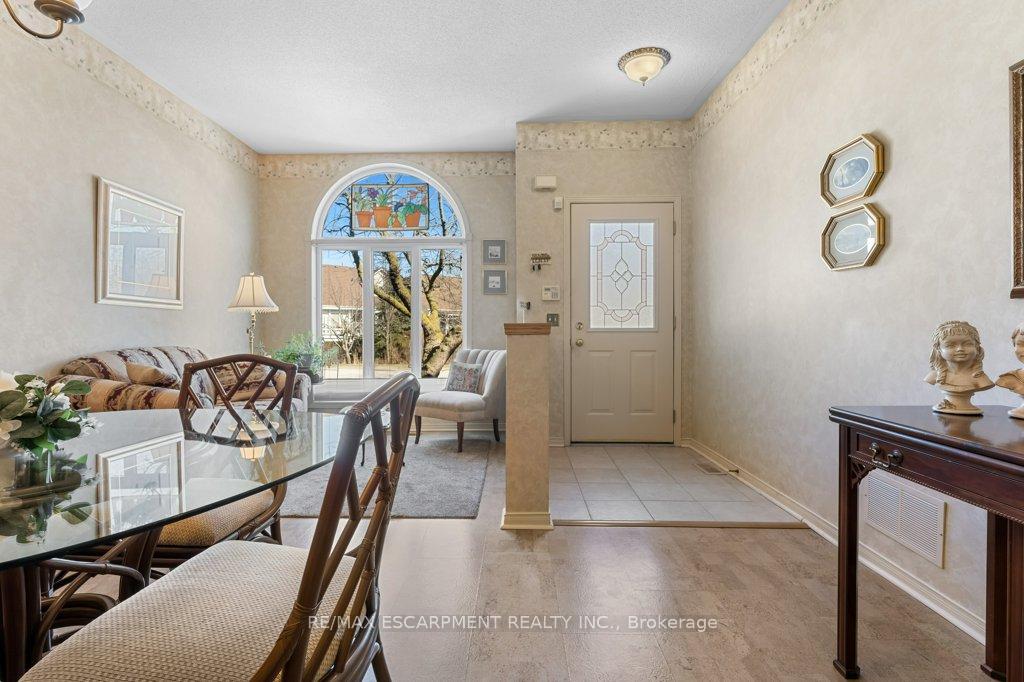 Photo 9 of 68 Morrison Crescent, Grimsby, Grimsby Beach — HOMEH