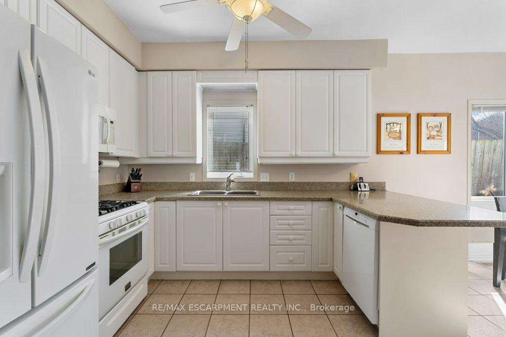 Photo 19 of 68 Morrison Crescent, Grimsby, Grimsby Beach — HOMEH