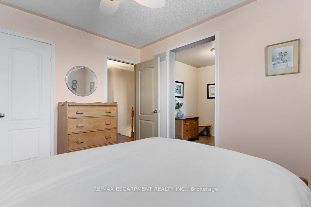 Photo 29 of 68 Morrison Crescent, Grimsby, Grimsby Beach — HOMEH