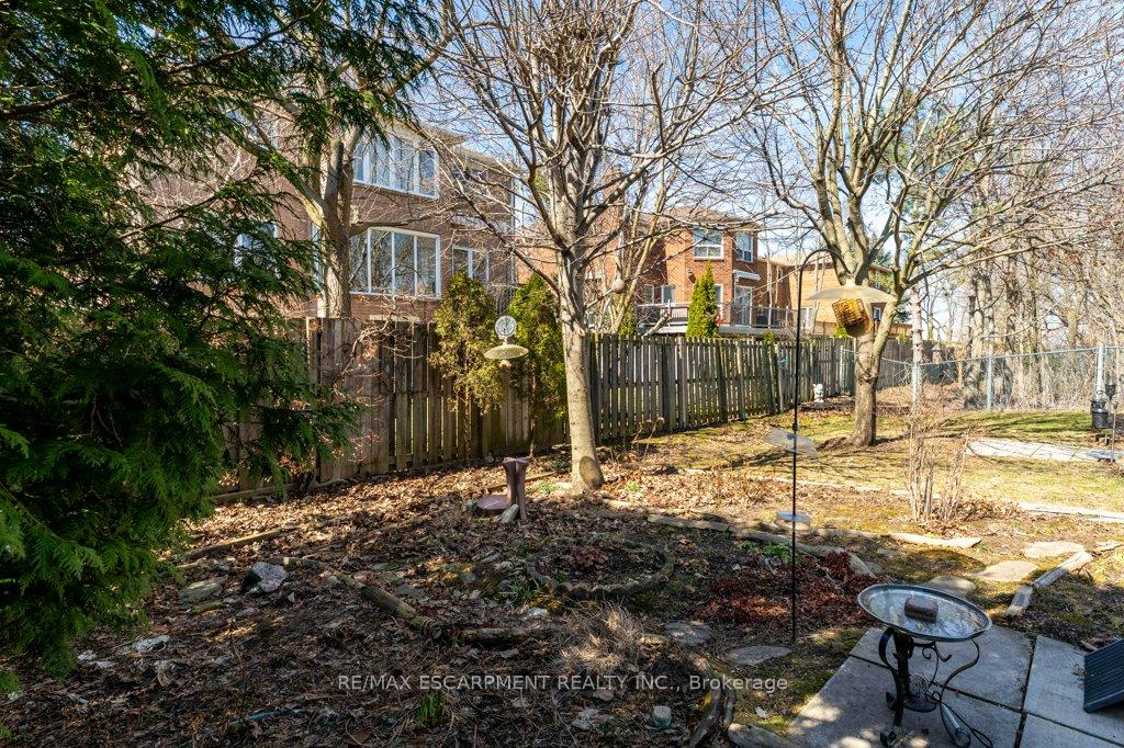 Photo 44 of 68 Morrison Crescent, Grimsby, Grimsby Beach — HOMEH