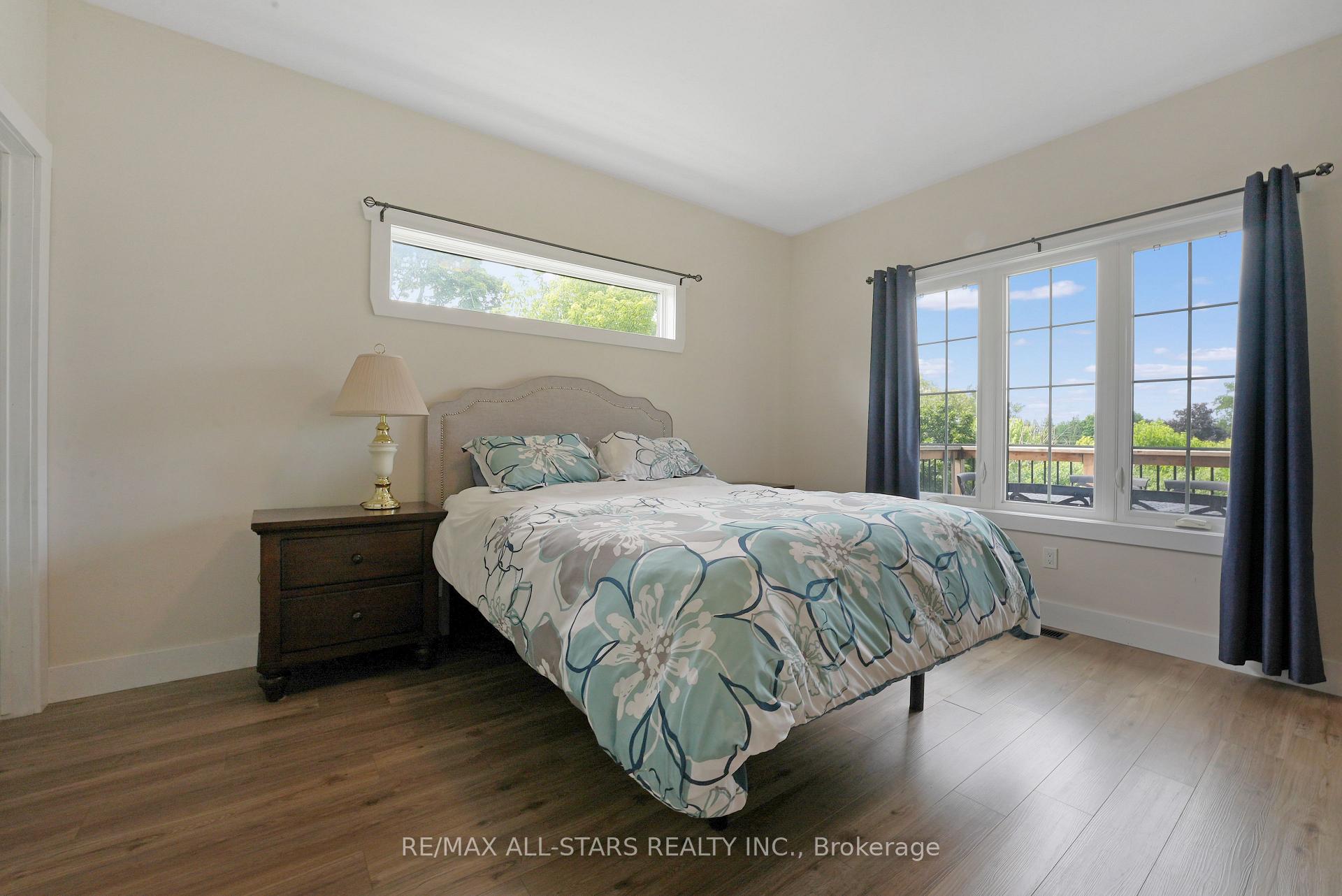 Photo 17 of 98 Bond Street E, Kawartha Lakes, Fenelon Falls — HOMEH