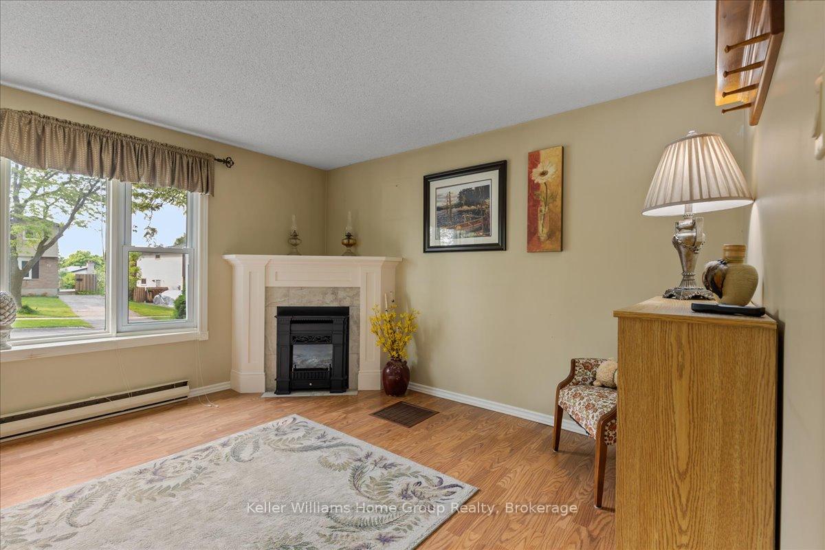 Photo 4 of 76 Upton Crescent, Guelph, Grange Road — HOMEH