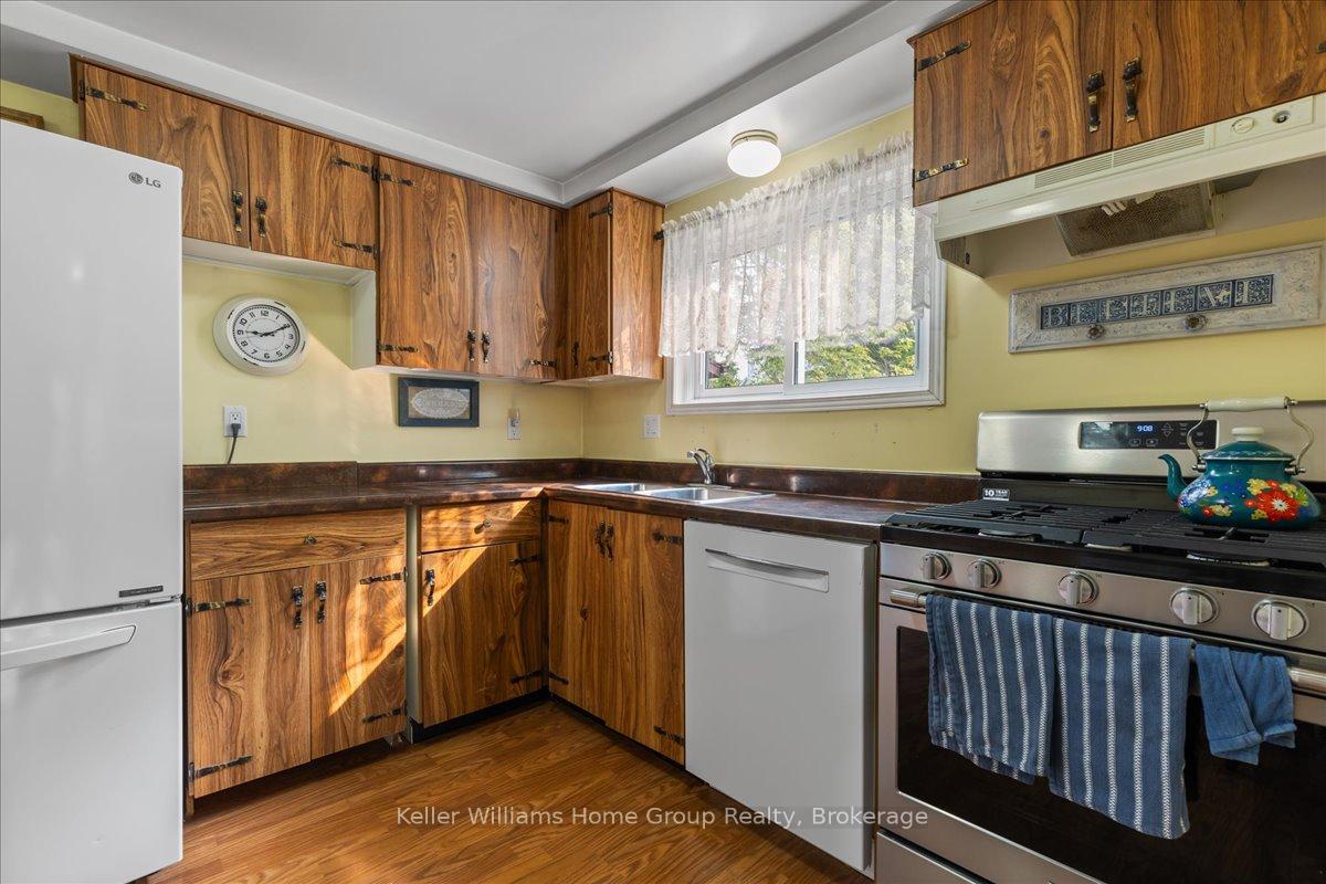 Photo 6 of 76 Upton Crescent, Guelph, Grange Road — HOMEH