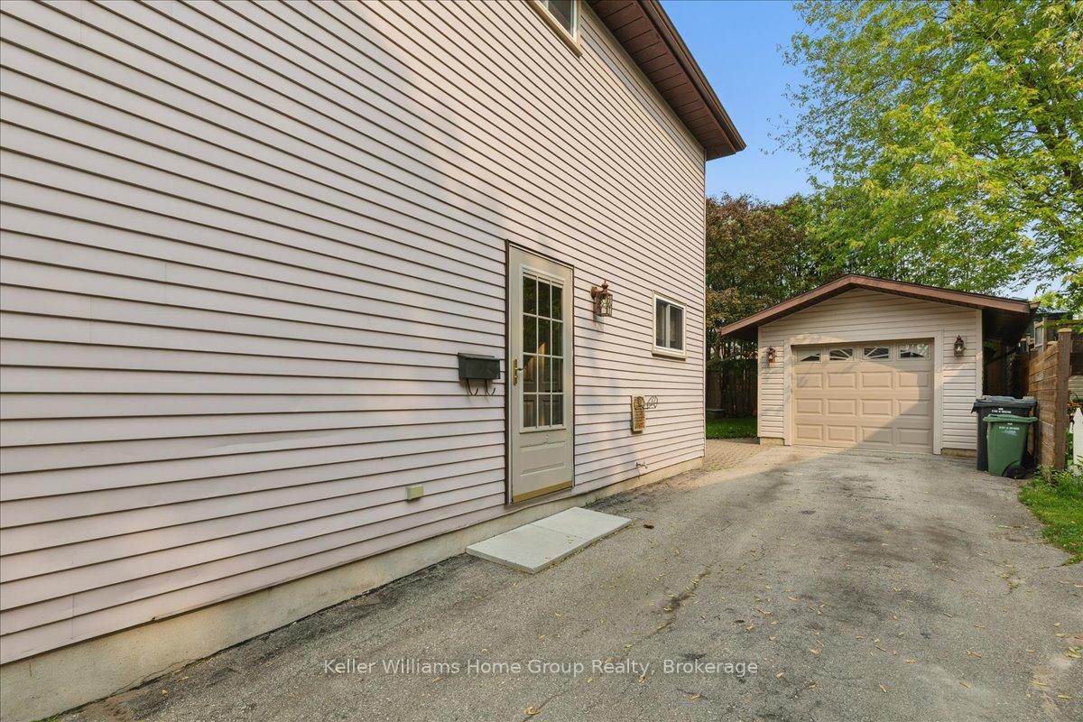 Photo 28 of 76 Upton Crescent, Guelph, Grange Road — HOMEH