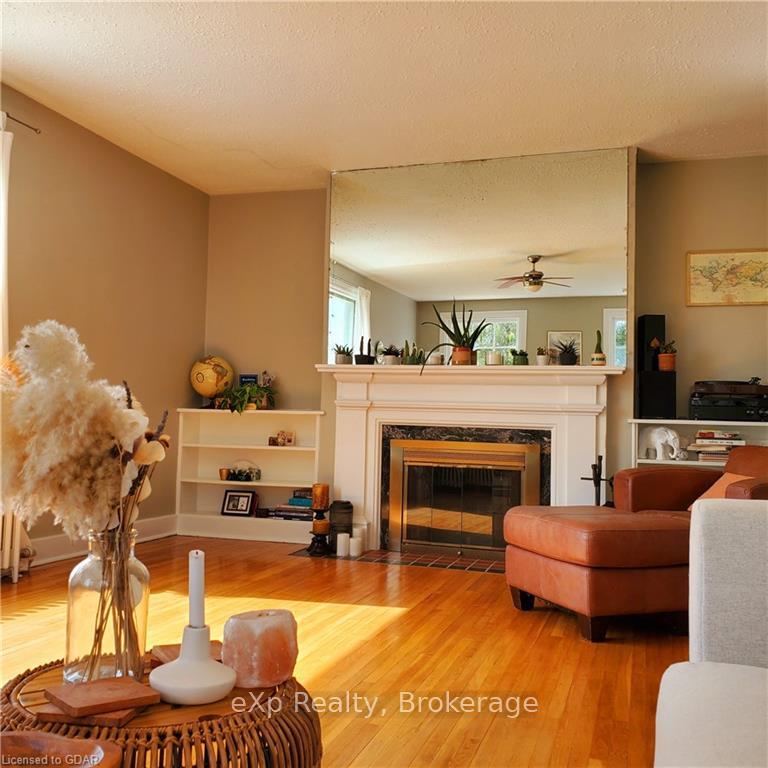 Photo 1 of Unit 2, 21 Dormie Lane, Guelph, Dovercliffe Park/Old University — HOMEH