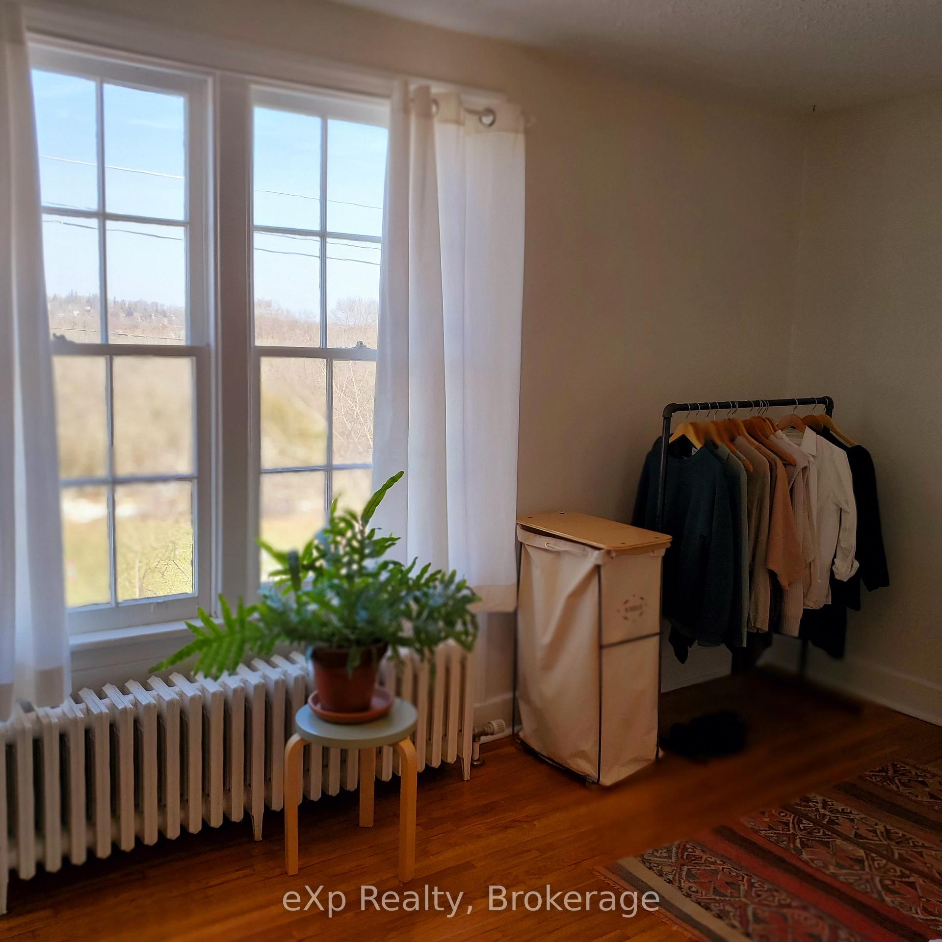 Photo 6 of Unit 2, 21 Dormie Lane, Guelph, Dovercliffe Park/Old University — HOMEH
