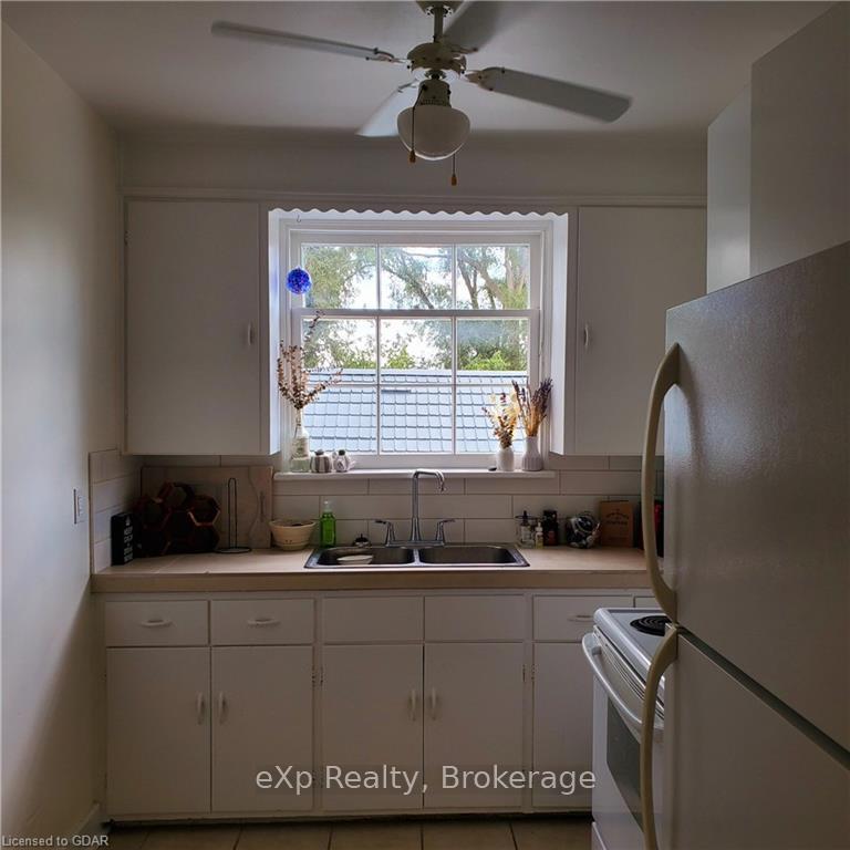 Photo 10 of Unit 2, 21 Dormie Lane, Guelph, Dovercliffe Park/Old University — HOMEH