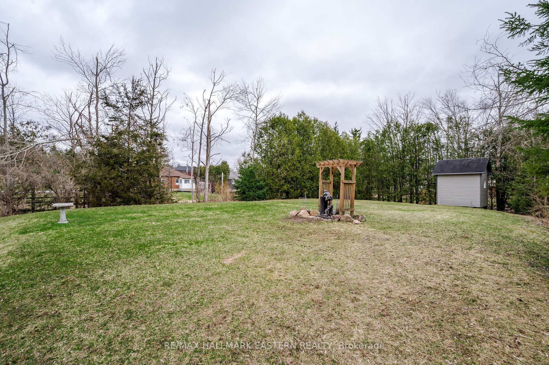 Photo 46 of 2 Gore Street, Kawartha Lakes, Manvers — HOMEH