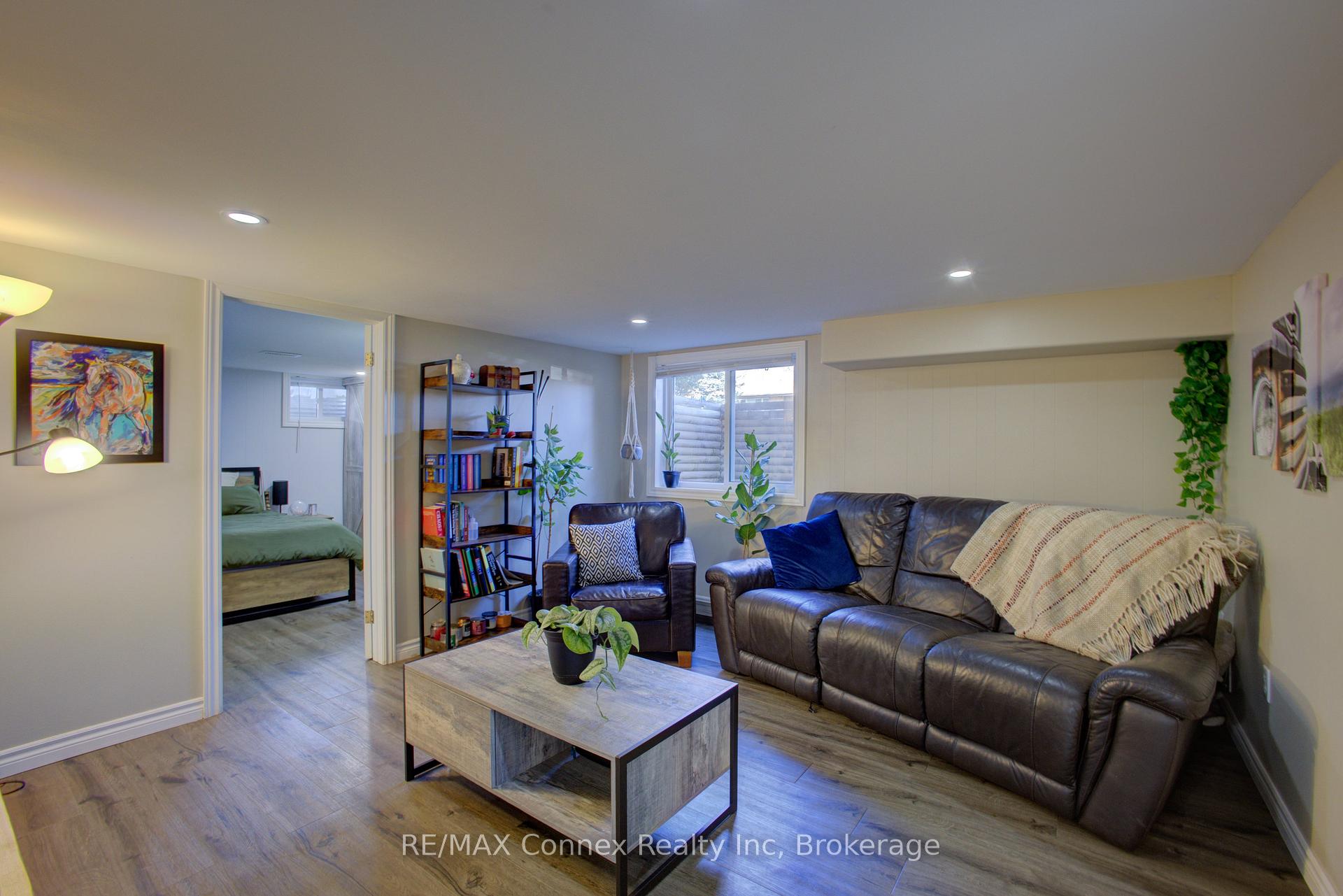 Photo 18 of 20 Laverne Avenue, Guelph, St. George's — HOMEH
