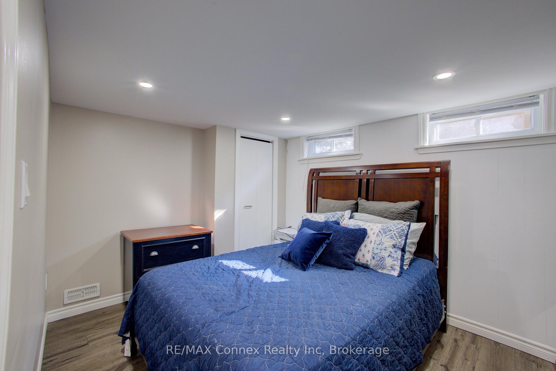 Photo 22 of 20 Laverne Avenue, Guelph, St. George's — HOMEH