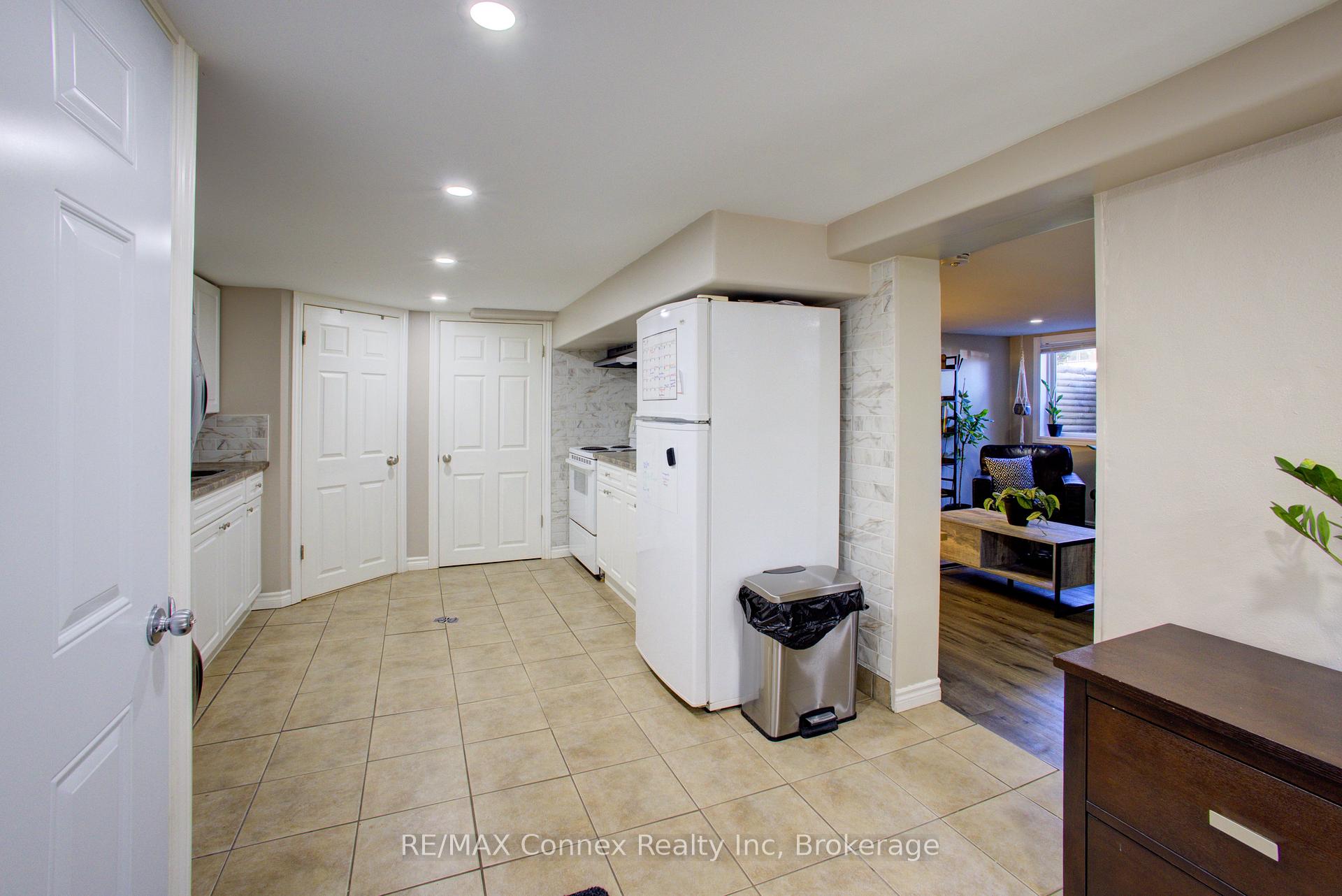 Photo 24 of 20 Laverne Avenue, Guelph, St. George's — HOMEH