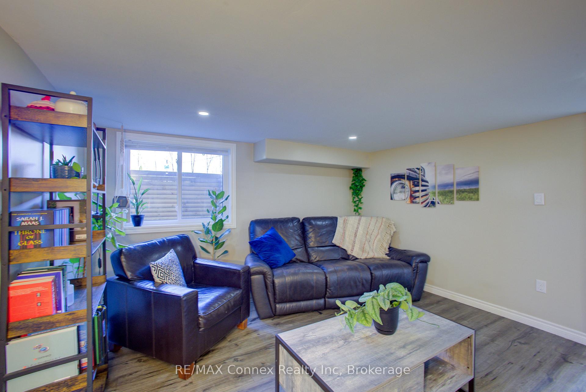 Photo 25 of 20 Laverne Avenue, Guelph, St. George's — HOMEH